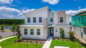 Interior - 4300pw · Brand New Storey Lake 8BR Villa With Lake View (Kissimmee)