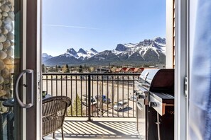 Interior - Stunning Penthouse w/ Mtn Views, Hot Tub & Pool! (Canmore)
