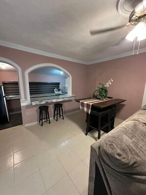 Interior - Departamentos Mateos 665 (Acuña)