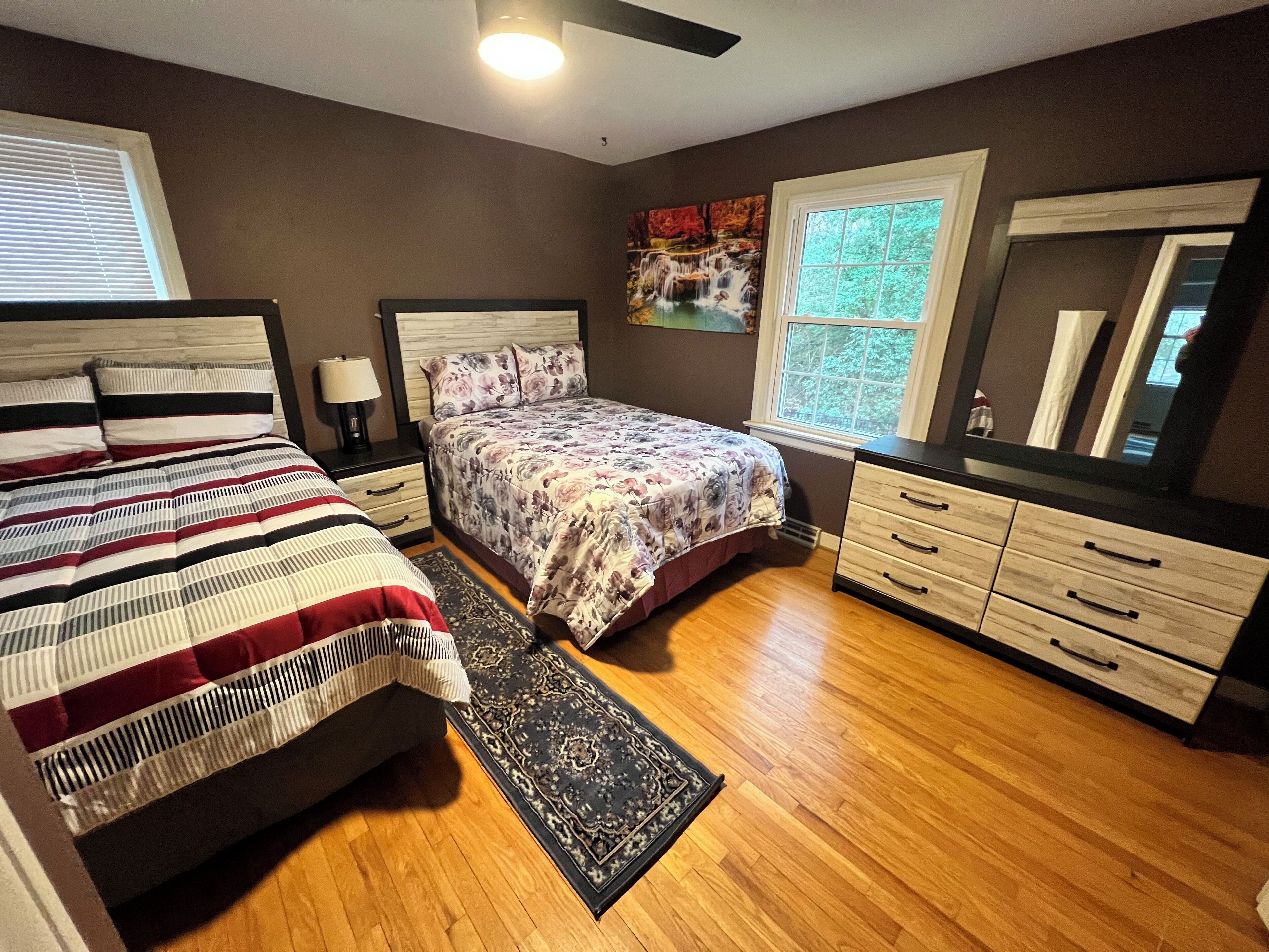 Strykejern/-brett, wi-fi og sengetøy