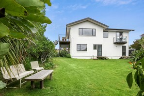 Exterior - Pohara Escape - Bright Interiors & Scenic Views (Pōhara)