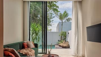 Premium resortwoning, 3 slaapkamers, niet-roken, privézwembad | Buitenzwembad | Een buitenzwembad