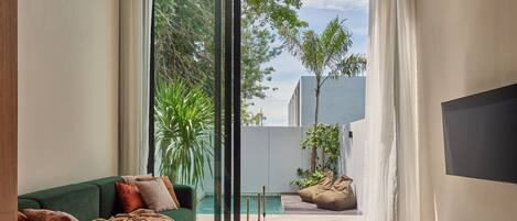 Premium-Stadtwohnung, 3 Schlafzimmer, Nichtraucher, eigener Pool | Außenpool