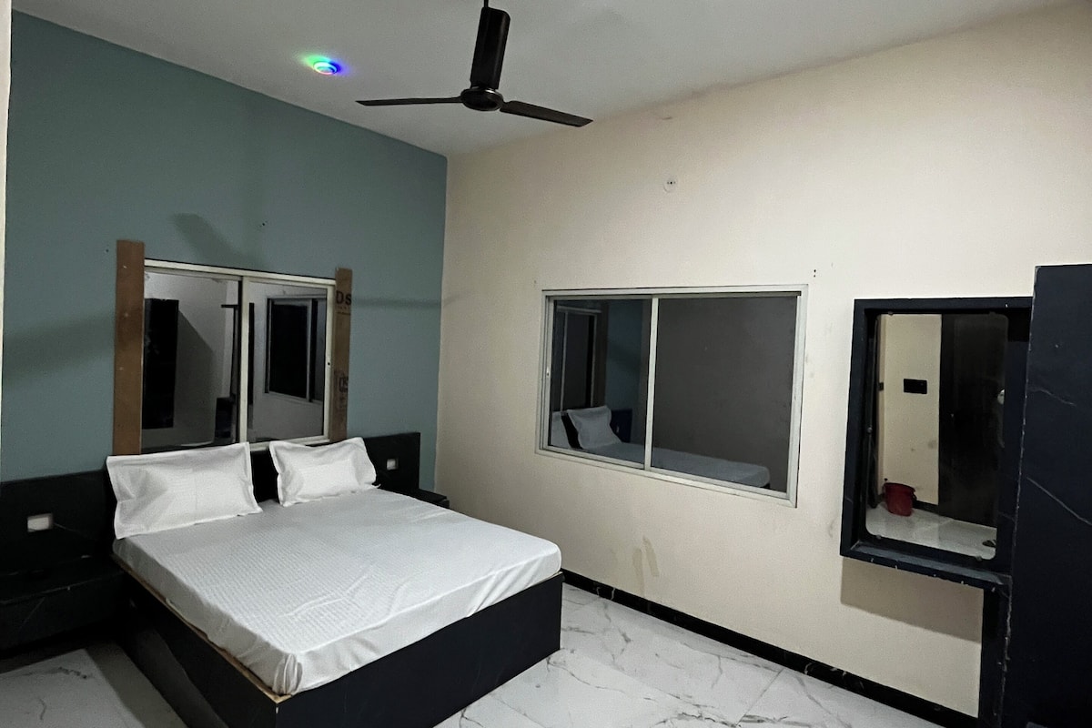 Comfort Double or Twin Room, City View