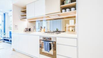 Apartment, Balcony | Private kitchen