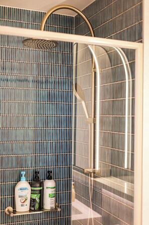 Apartment, Balcony | Bathroom - StayAU Convenient City Apt in West Melb (West Melbourne)