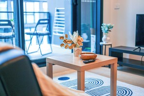 Appartement, balcon | Intérieur