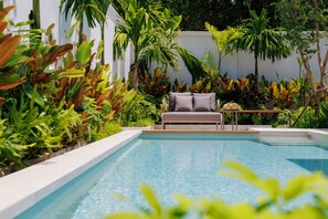 Pool - Discover a private pool villa designed for comfortable long-term living. (Tambon Rawai)
