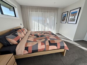 Strykejern/-brett, wi-fi og sengetøy