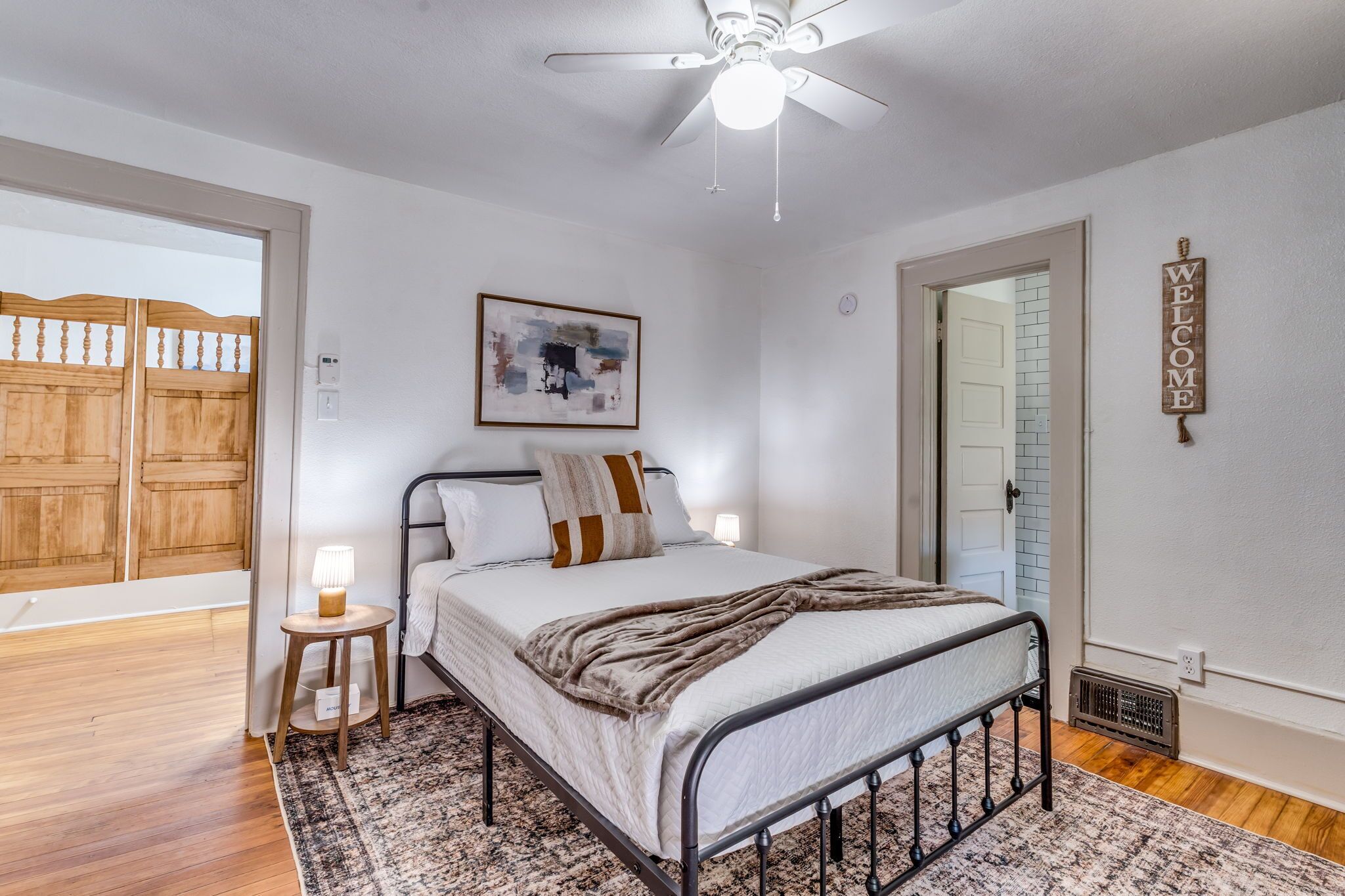 1 dormitorio, escritorio, tabla de planchar con plancha y wifi gratis