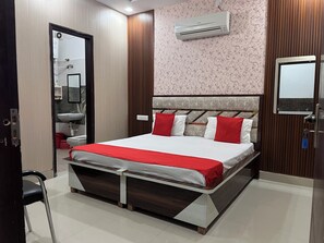 Deluxe Double Room | Free WiFi - Paradise Inn Hotel & Party Hall (Talwandi Sabo)