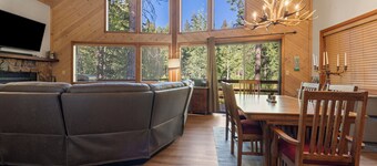 Little Meadow Cabin - 2BR Rustic Secluded Cozy Retreat - Sleeps 6 + Full Kitchen