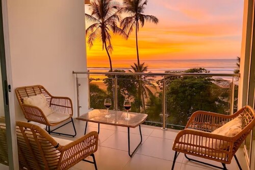 Oceanfront, 24/7 security and A/C