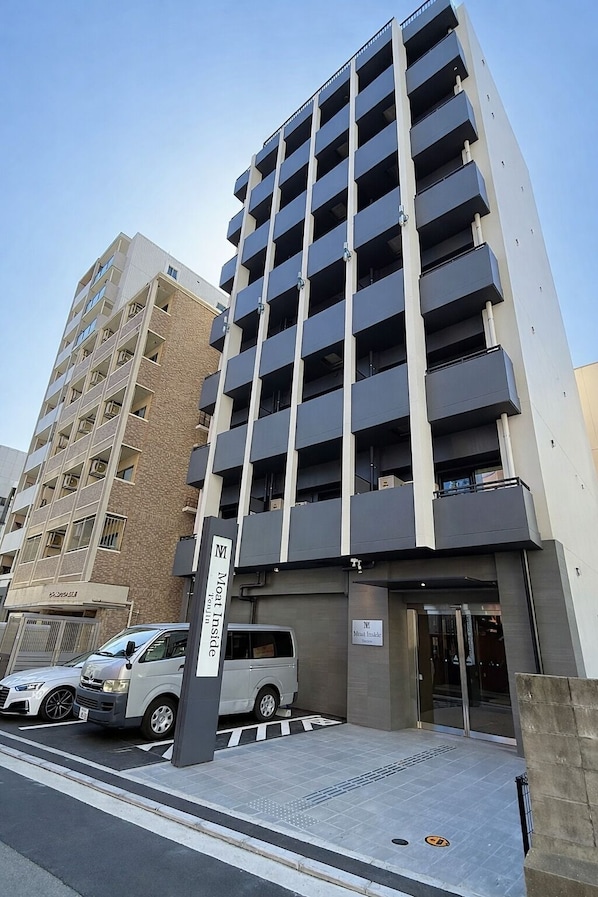 Exterior - Moat Inside Tenjin (Fukuoka)