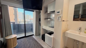 Studio | Balcony view - Moat Inside Tenjin (Fukuoka)