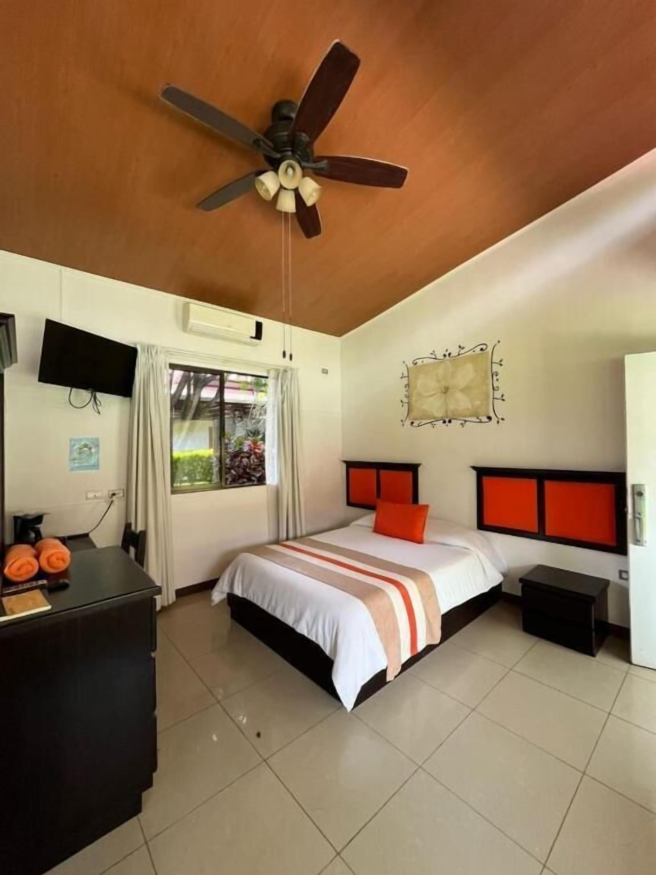 Superior Double Room | Desk, free WiFi