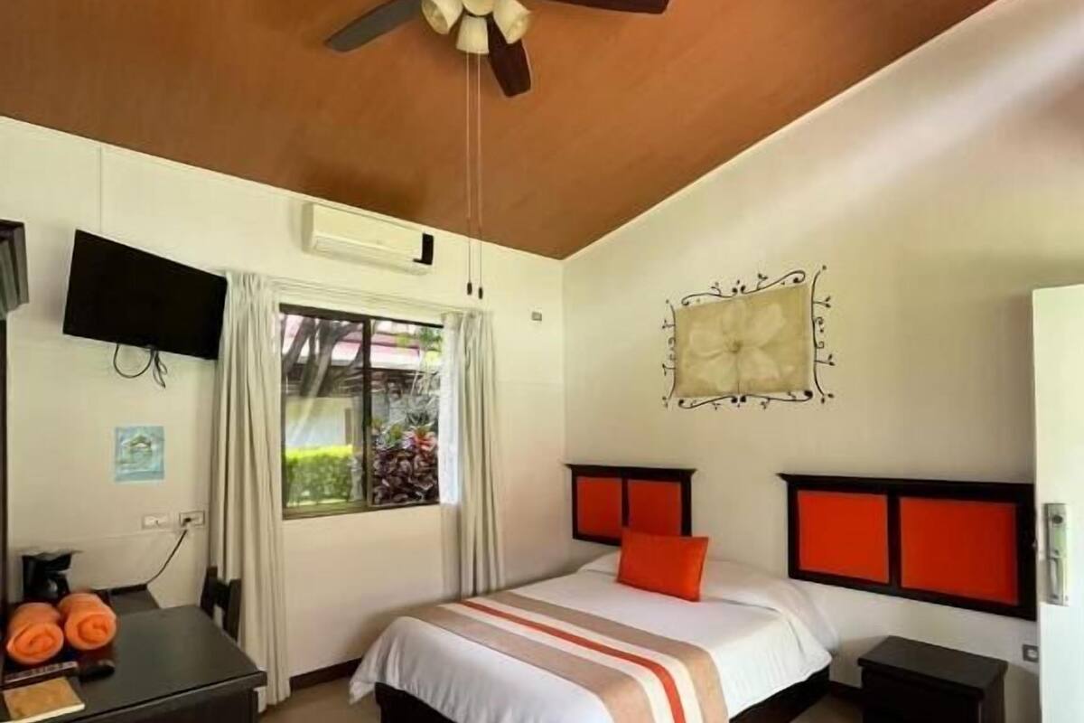Superior Double Room | Desk, free WiFi
