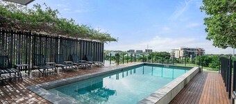 Portside Wharf Retreat | 1-Bedroom King Bed