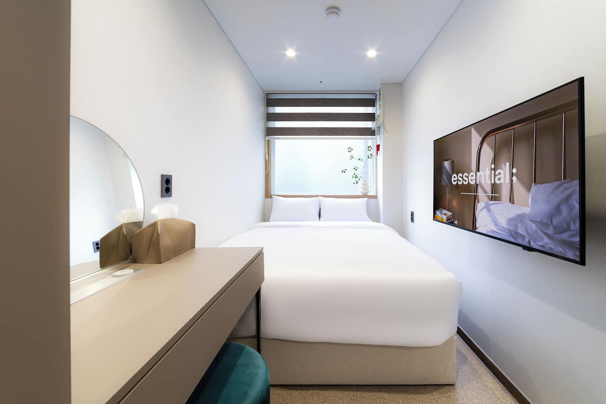 Standard Double Room | Desk, free WiFi