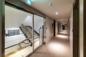 Interior - Lazy Tiger Hotel (Seoul)