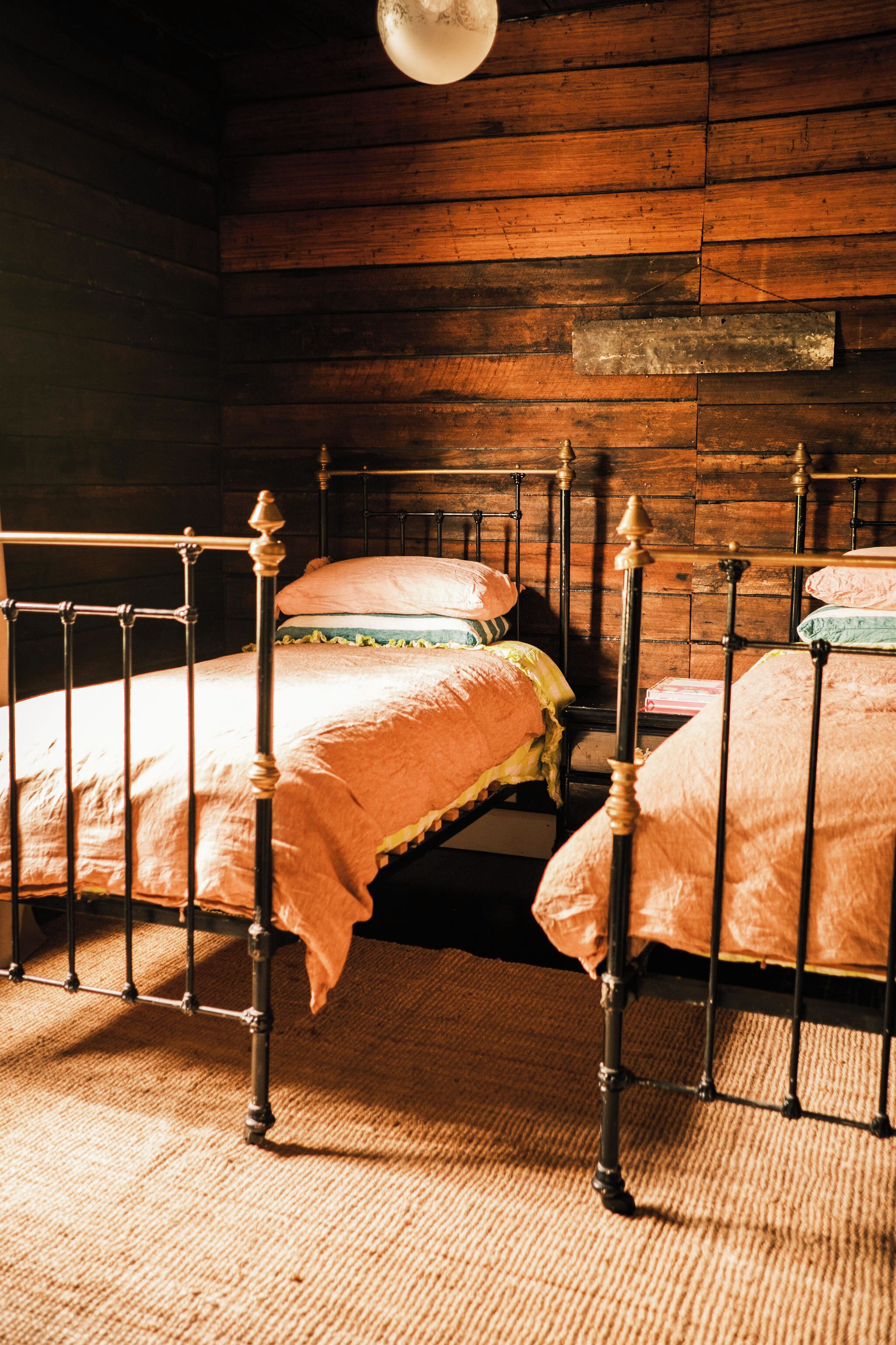 3 chambres, fer et planche à repasser, lit parapluie, Wi-Fi gratuit