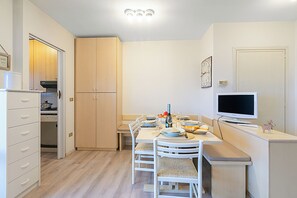 标准公寓, 多间卧室 (Home Cotolivier 59) | 用餐