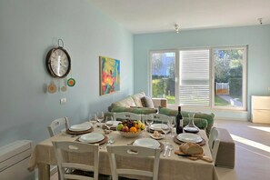 Familie appartement, meerdere slaapkamers, 2 badkamers (Lura 2 Holiday Homes 127) | Dineren