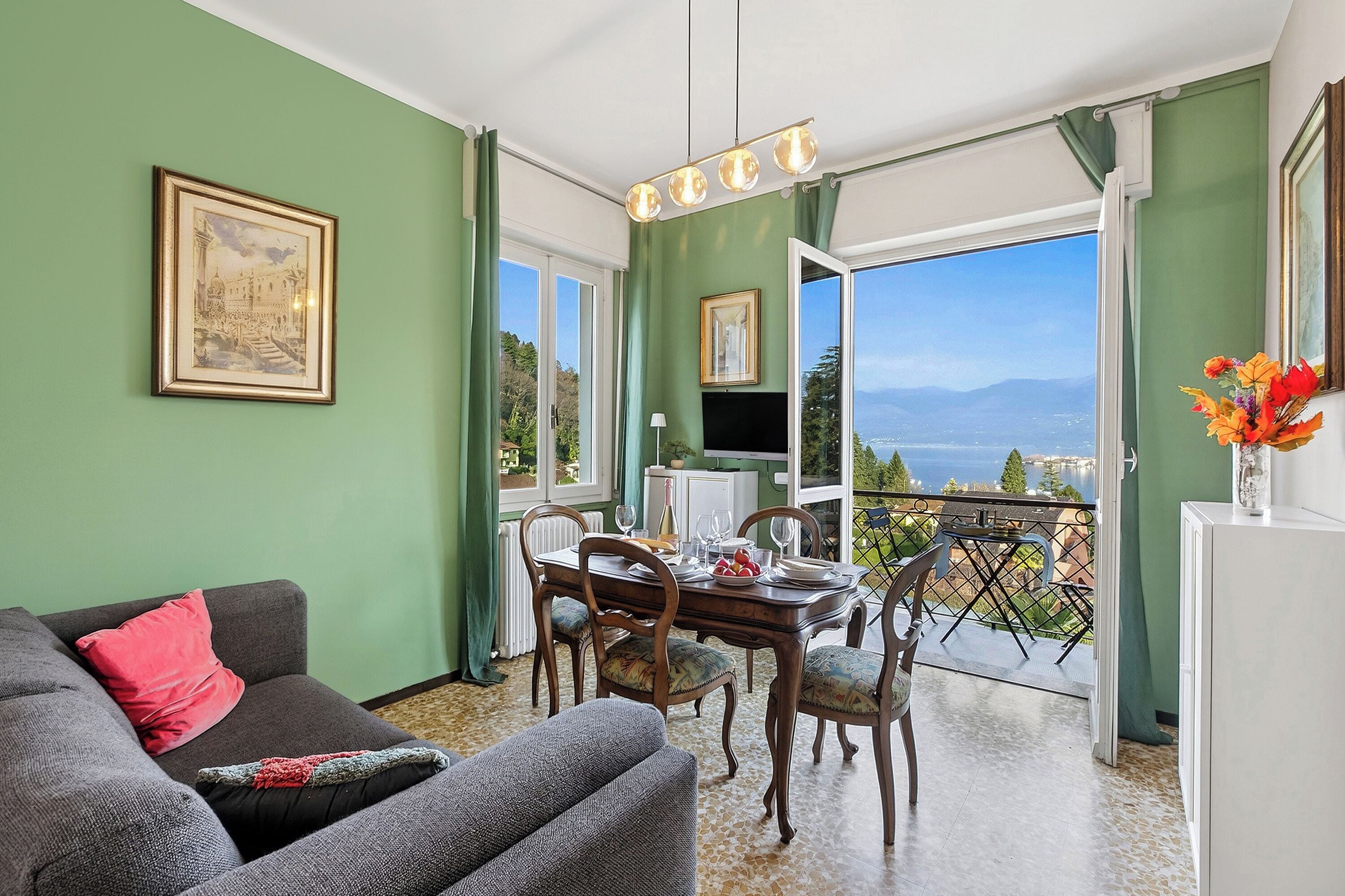 Appartement Lune de Miel, plusieurs chambres, côté montagne (La Caravella Stresa Lake View) | Vue de la chambre