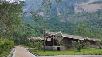 Bungalow, Balcony, Garden View | Exterior