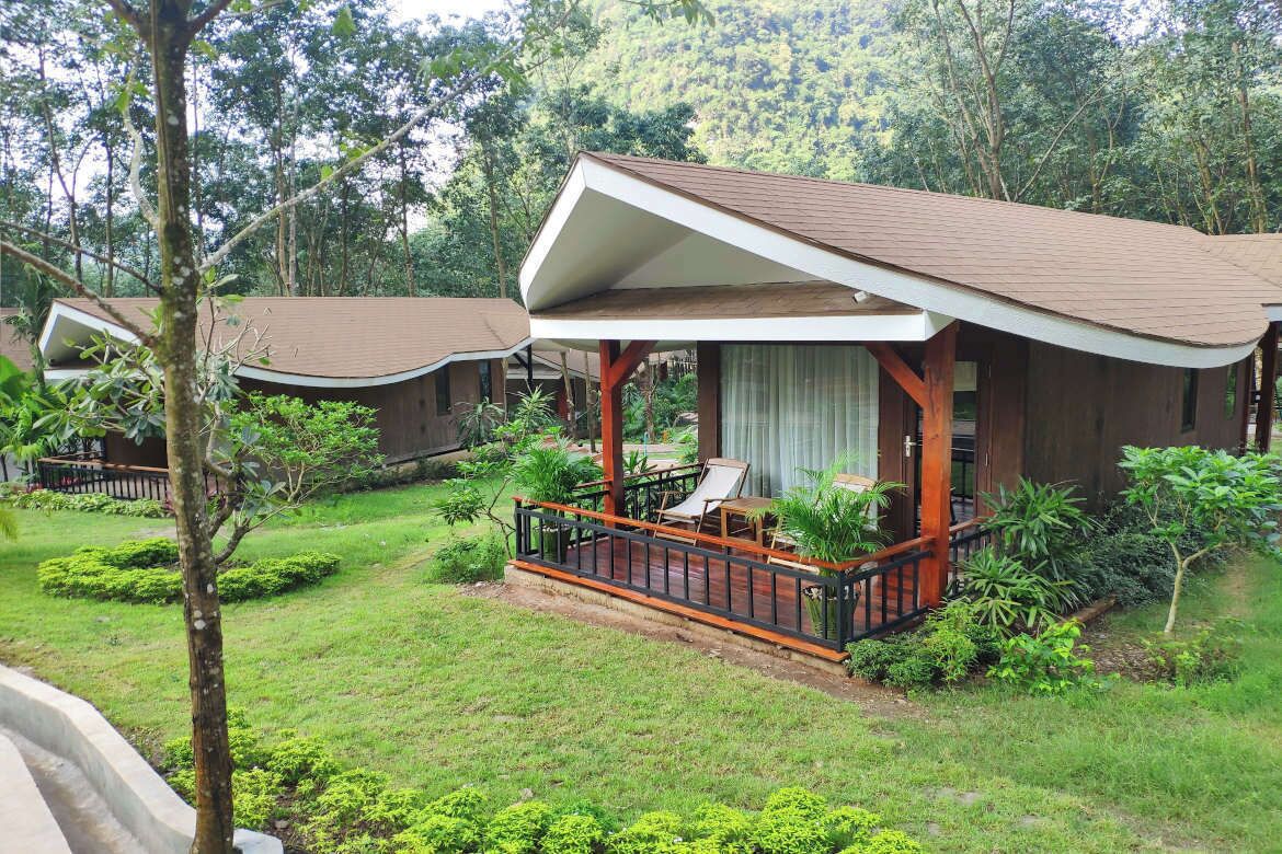 Bungalow, Balkon, Gartenblick | Unterkunftsgelände