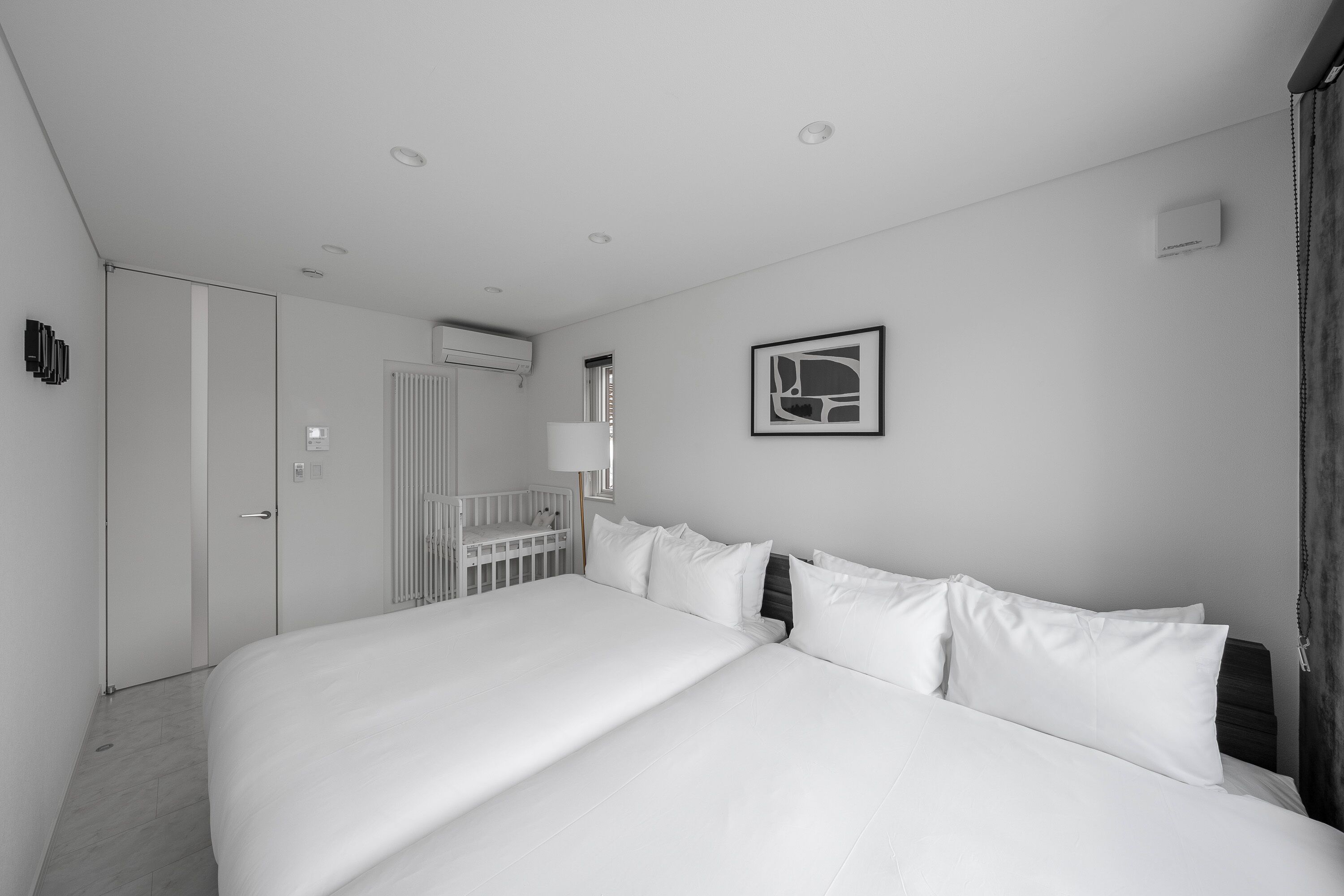 Apartment | Desk, iron/ironing board, free WiFi