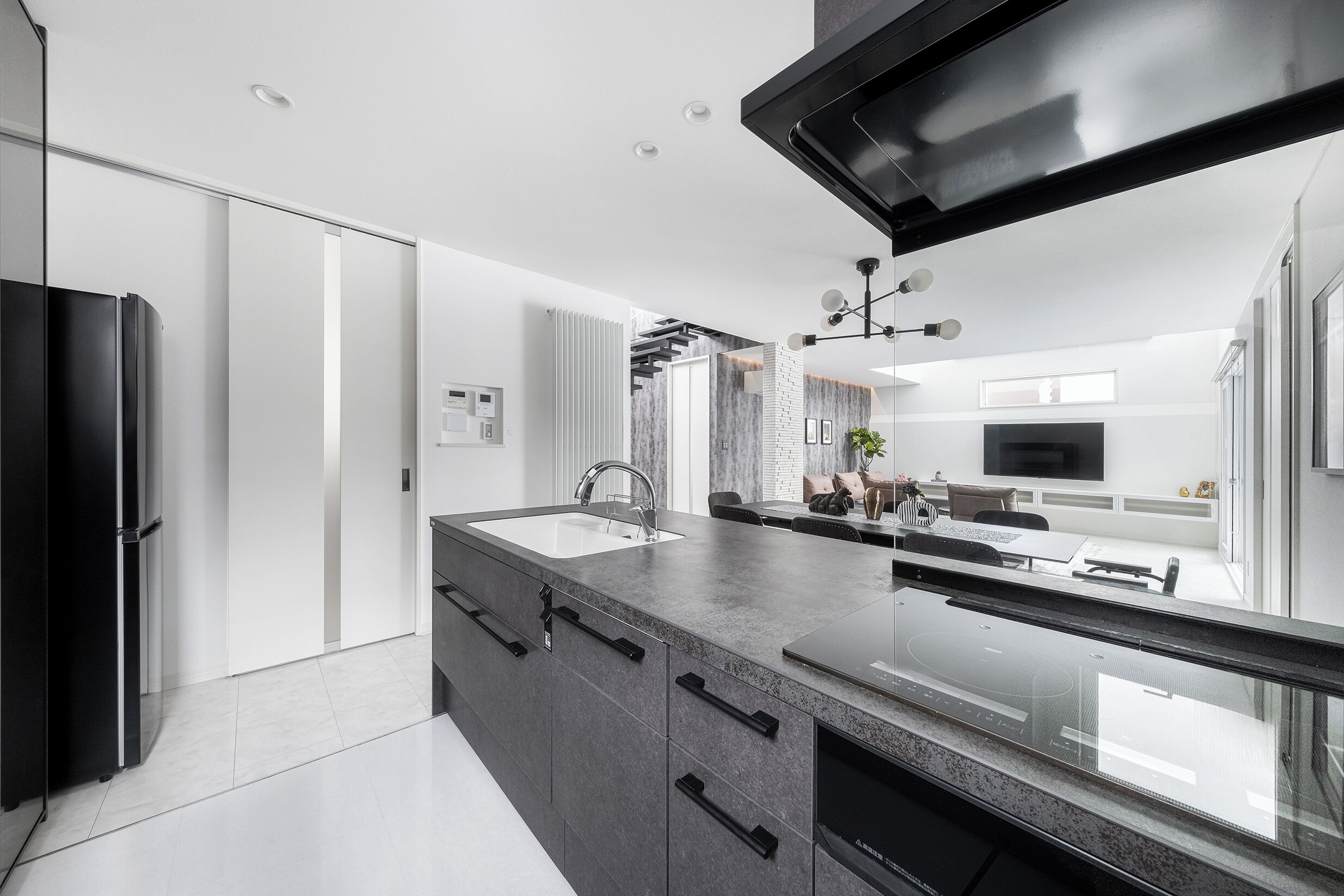 Microwave, stovetop, rice cooker, toaster oven