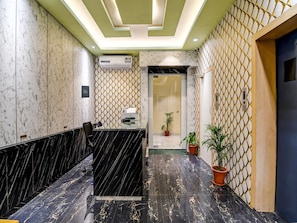 House | Reception - Collection O The Hastings Club (Kolkata)