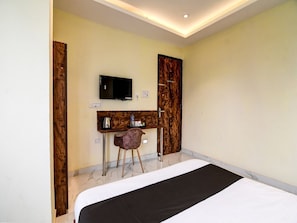 House | 1 bedroom - Collection O The Hastings Club (Kolkata)