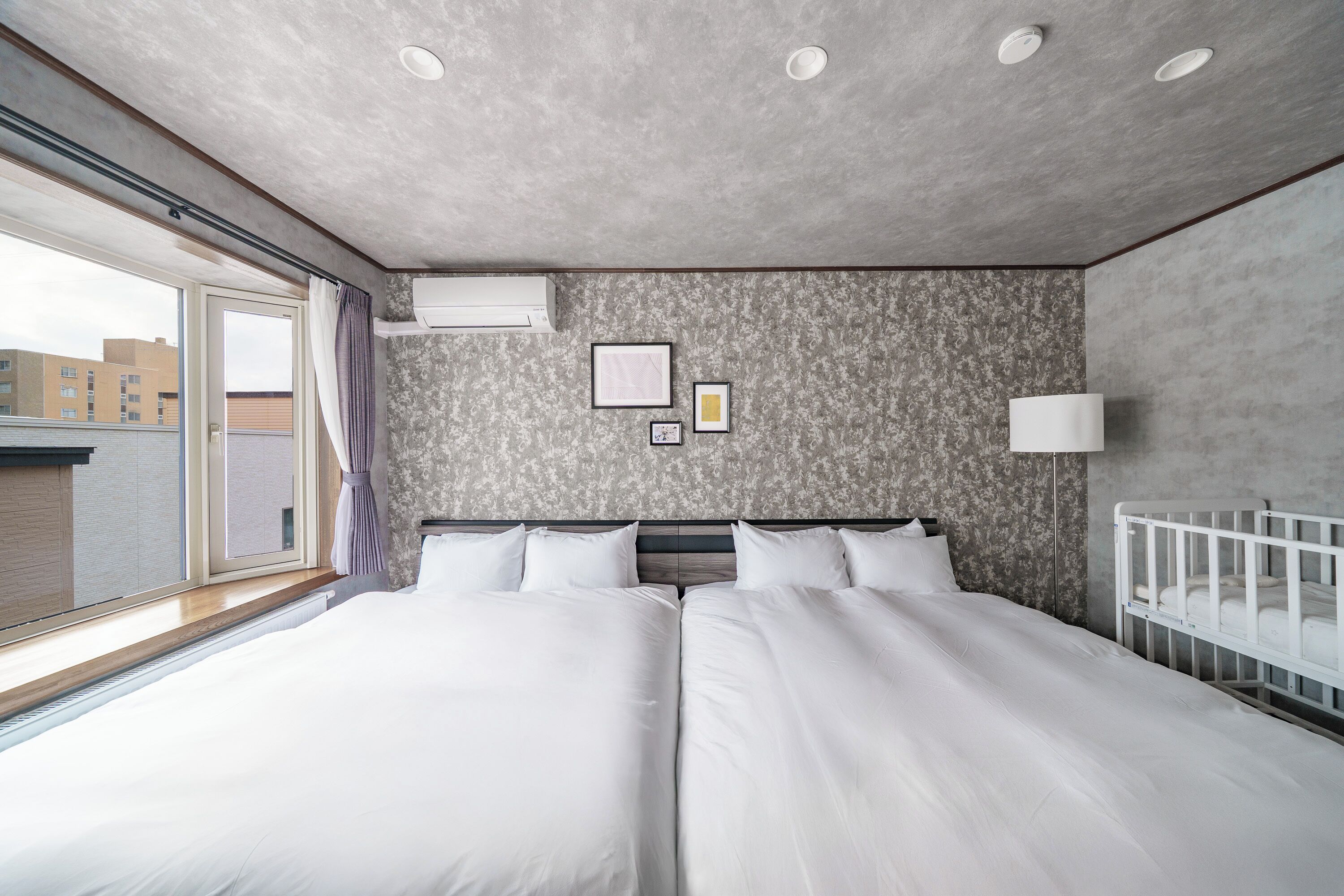 Apartment | Desk, iron/ironing board, free WiFi