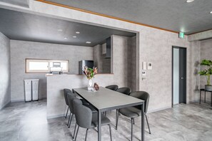 Apartment | Dining - THE HALCYON (Sapporo)