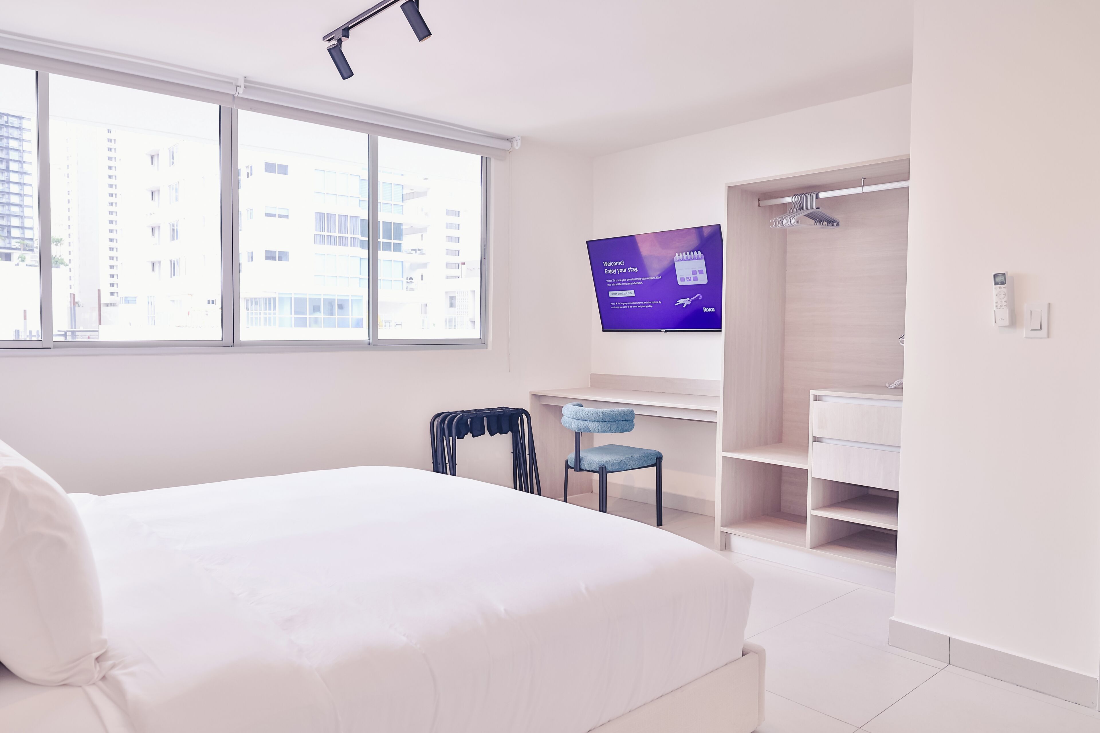 5 sovrum, värdeförvaringsskåp på rummet och strykjärn/strykbräda