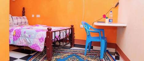 Free WiFi, bed sheets