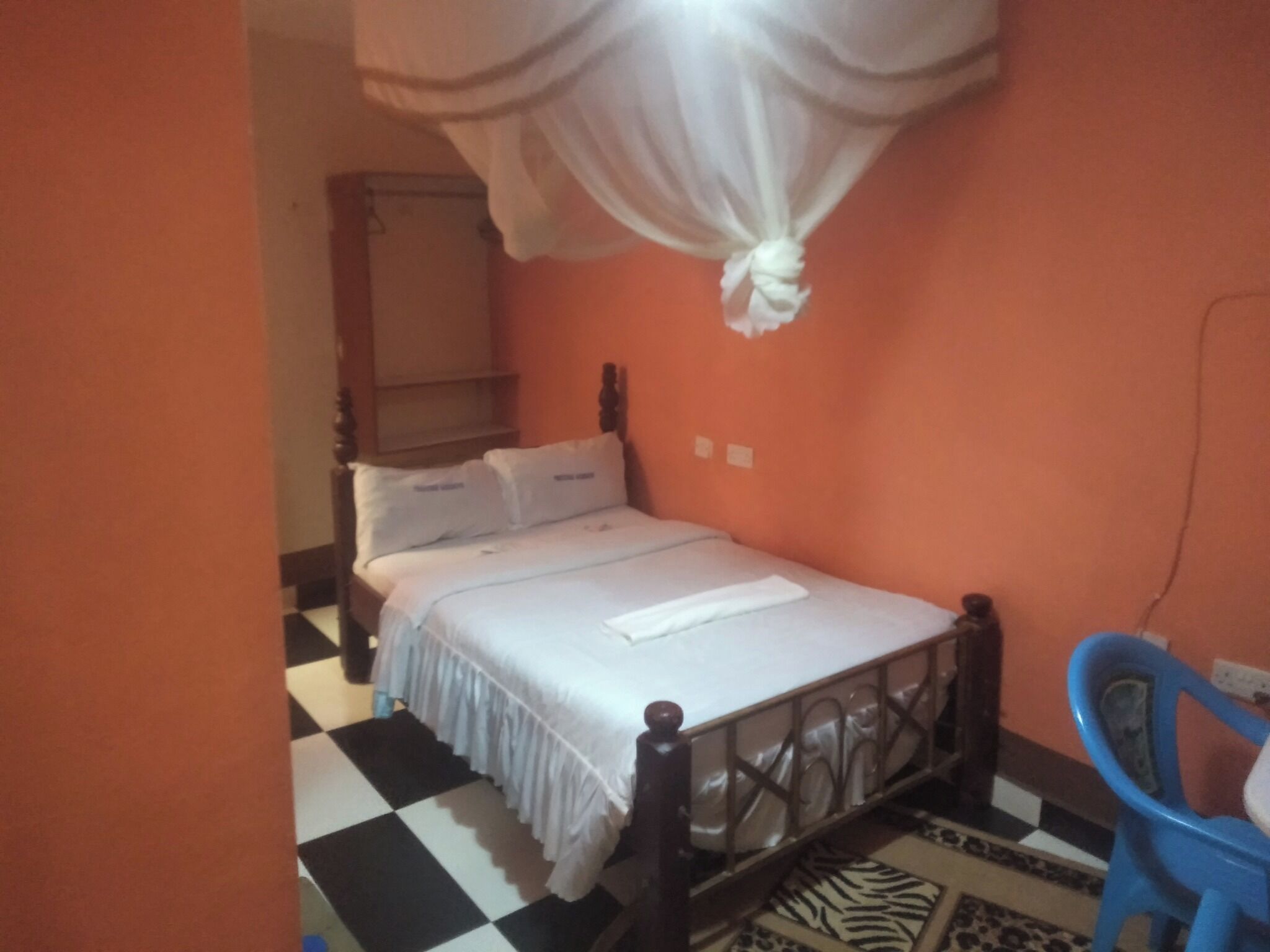 Standard Double Room | Free WiFi, bed sheets