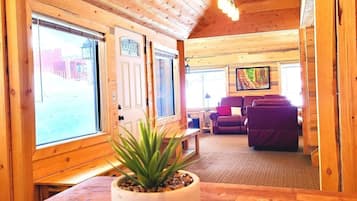 TV, fireplace, DVD player