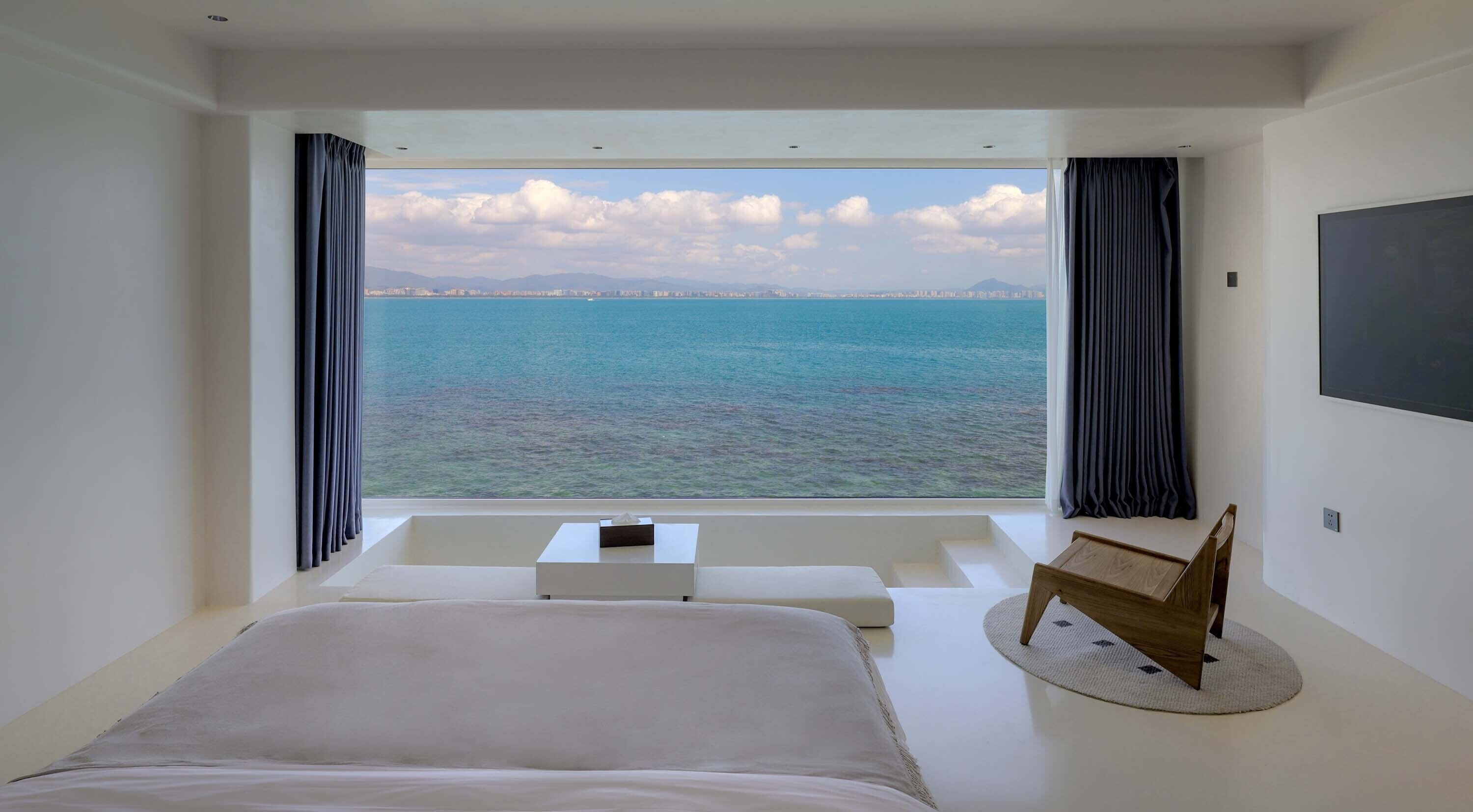 Basic Double Room | Free minibar, individually decorated, desk, blackout drapes