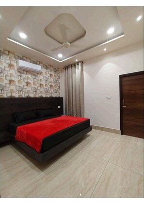 Superior kamer | Een bureau, een laptopwerkplek, gratis wifi