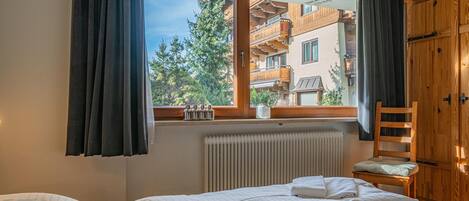 2 bedrooms, Internet