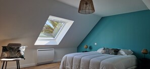 Silitysrauta/-lauta, Wi-Fi, vuodevaatteet