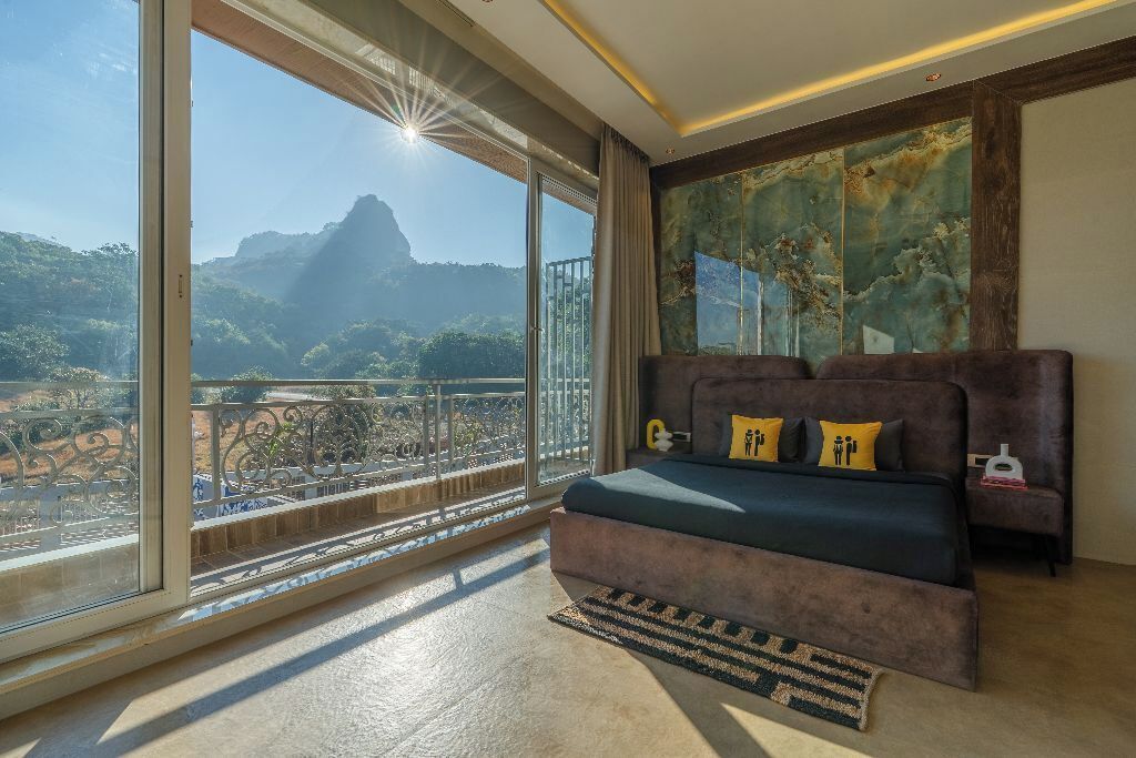 Superior Double Room with Balcony and Hill View | Ausblick vom Zimmer