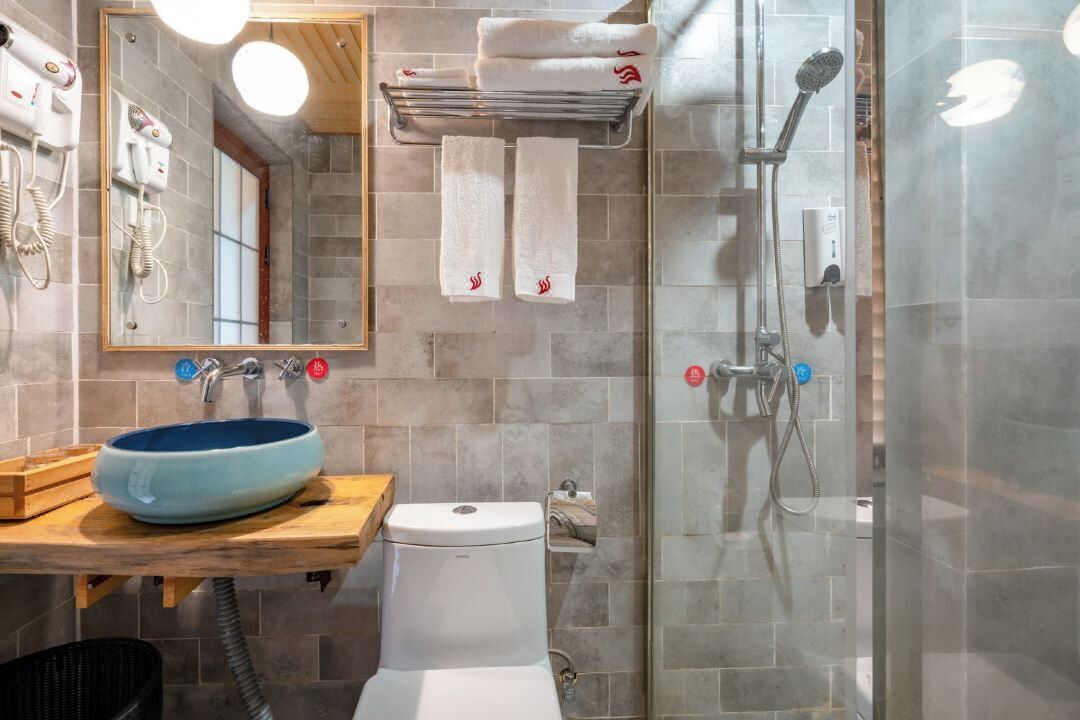 ห้องแฟมิล ี่ทริปเปิล, ระเบียง, วิวภูเขา | ห้องน้ำ | ไดร์เป่าผม, ผ้าเช็ดตัว, ยาสระผม, กระดาษชำระ