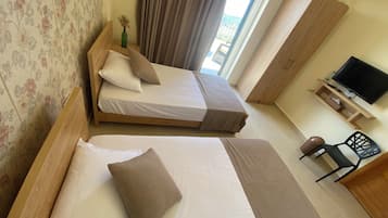 Shared Dormitory, Multiple Bedrooms, Smoking, Balcony | 8 bedrooms