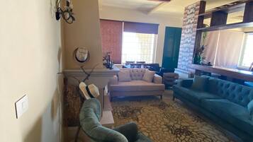 Gemeinsamer Schlafsaal, Mehrere Schlafzimmer, Raucher, Balkon | Wohnzimmer