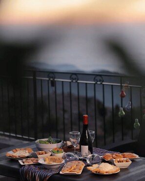 Shared Dormitory, Multiple Bedrooms, Smoking, Balcony | Terrace/patio