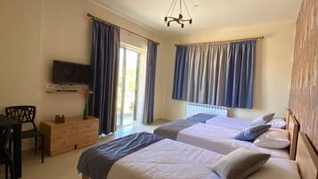 Shared Dormitory, Multiple Bedrooms, Smoking, Balcony | 8 bedrooms